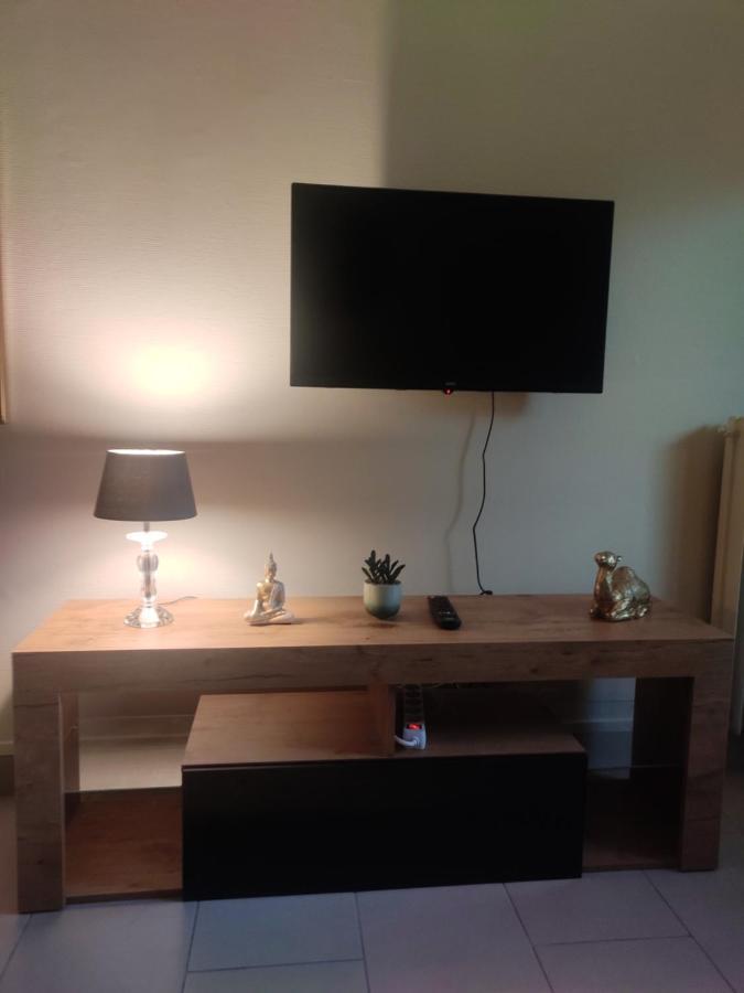 Appartement Beau Studio pour 2 personnes 4 min pied Melun Gare Extérieur photo