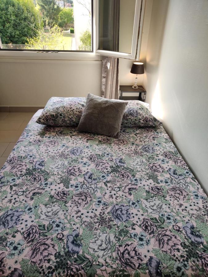 Appartement Beau Studio pour 2 personnes 4 min pied Melun Gare Extérieur photo